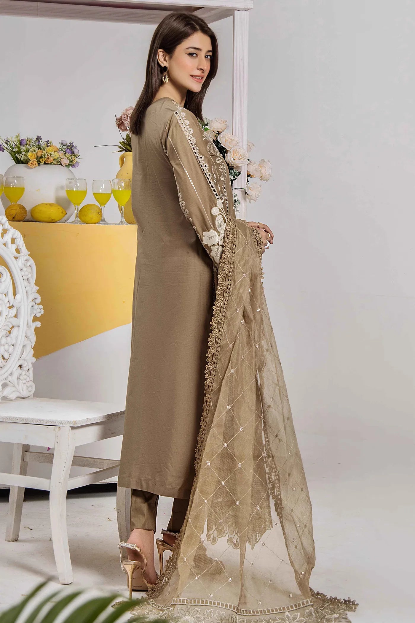 Mahnoor 0054