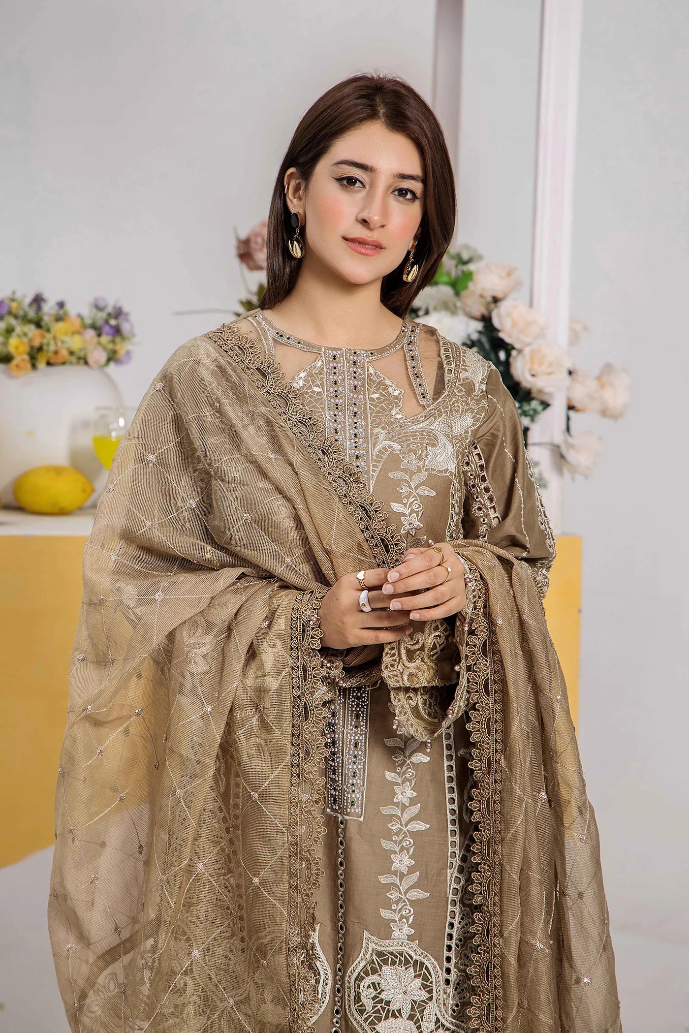 Mahnoor 0054