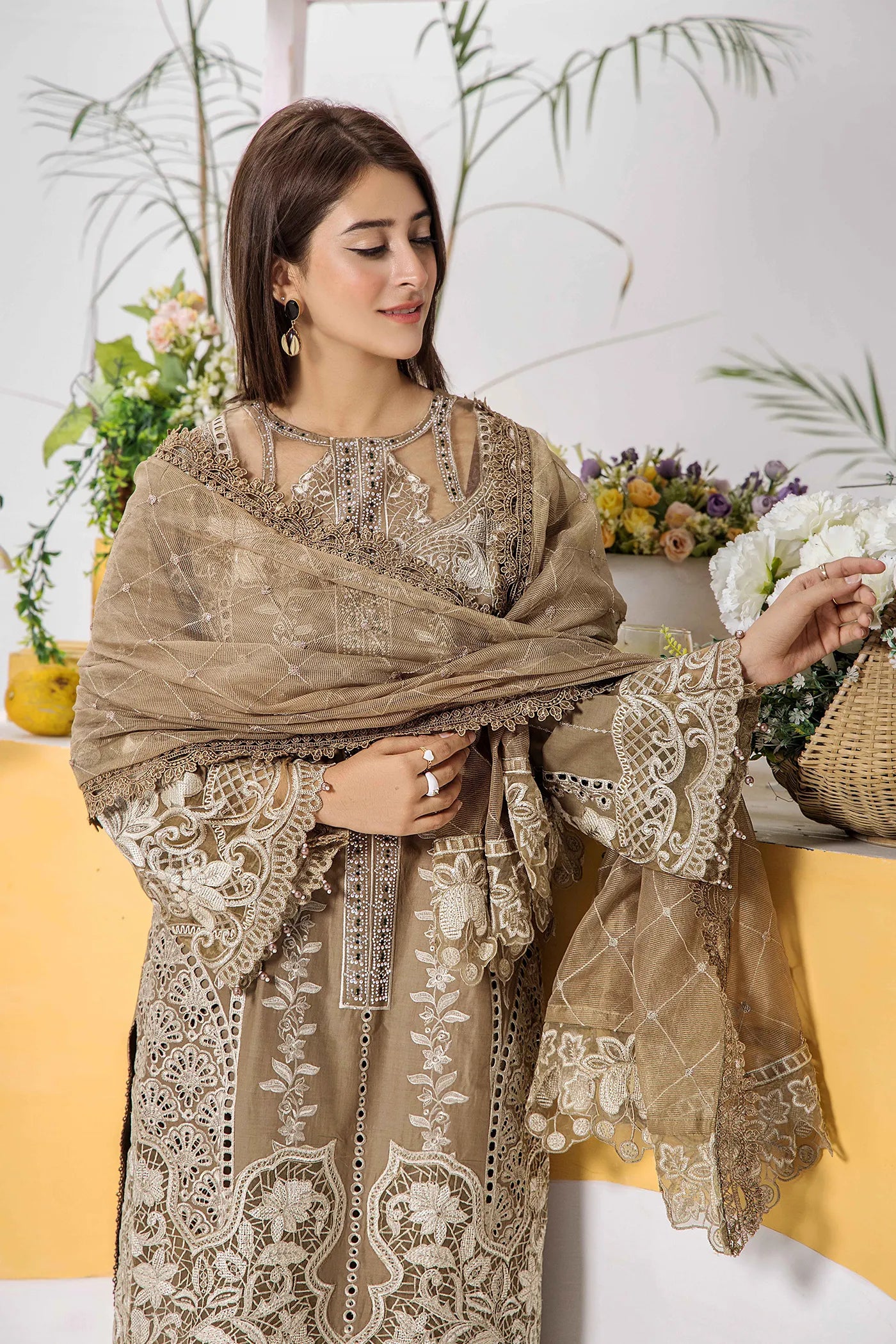 Mahnoor 0054