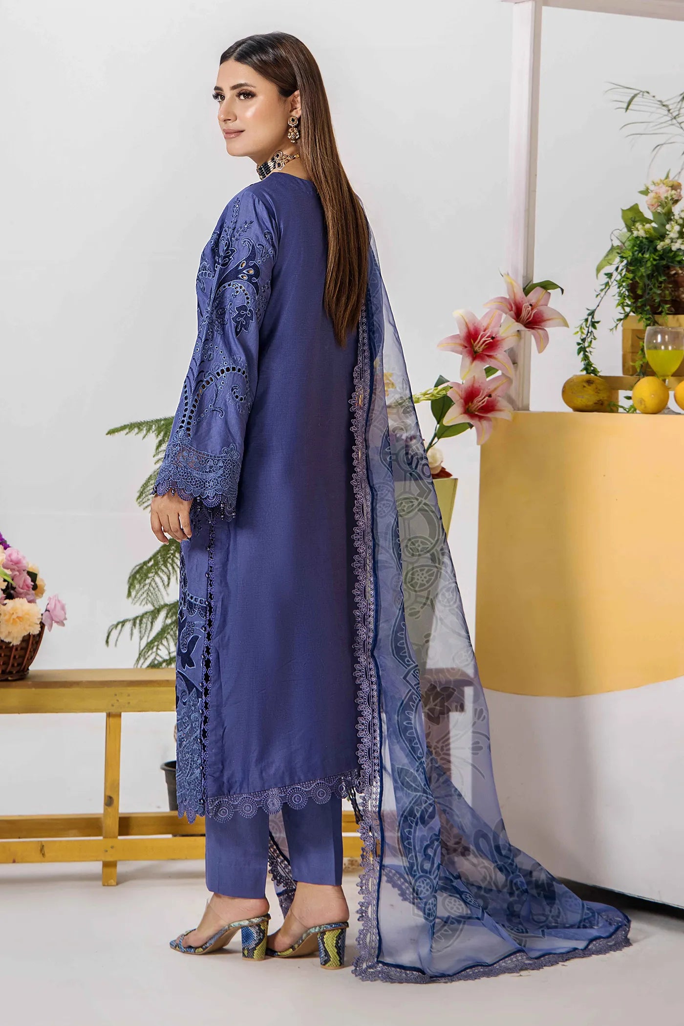 Mahnoor 0056