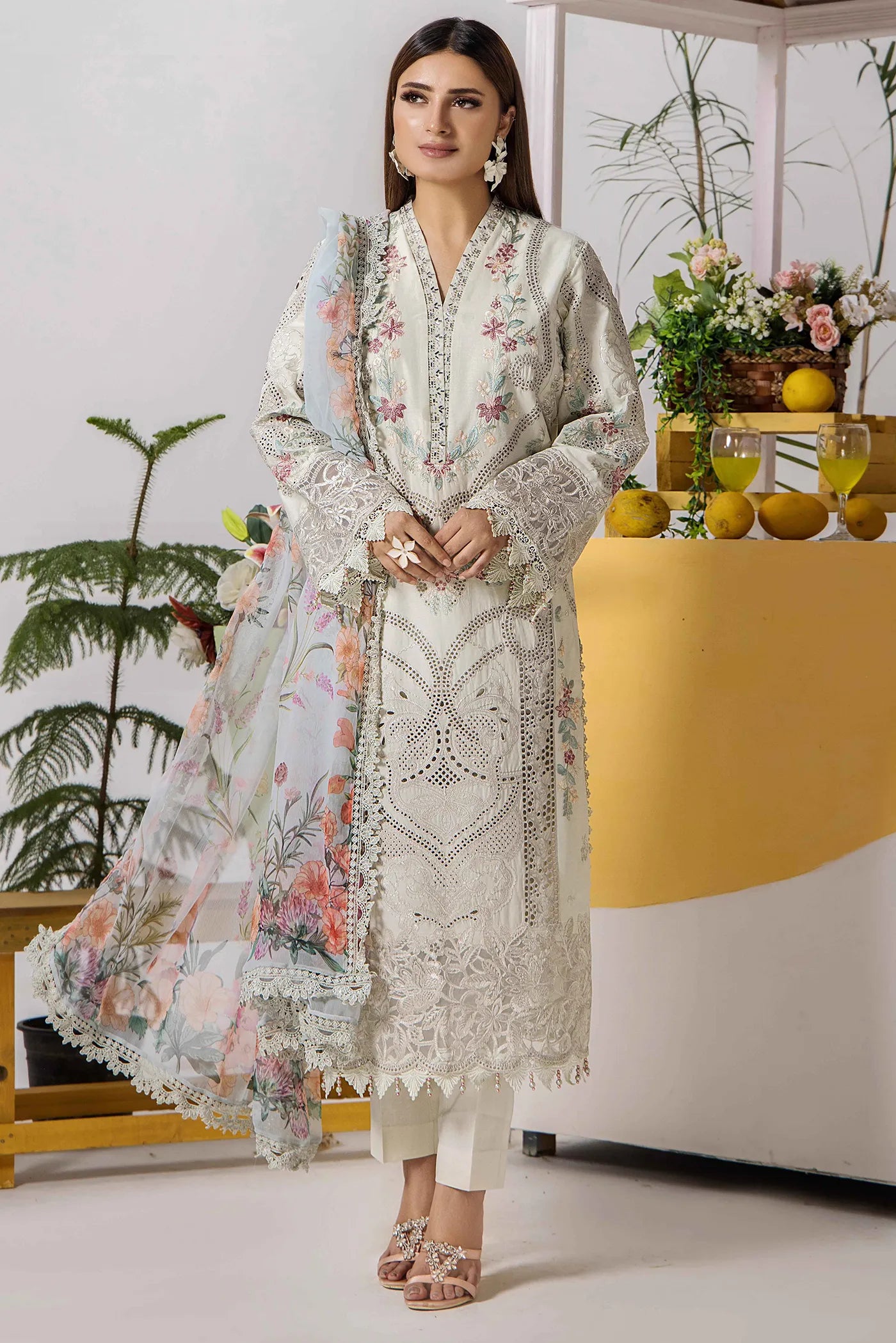 Mahnoor 0057