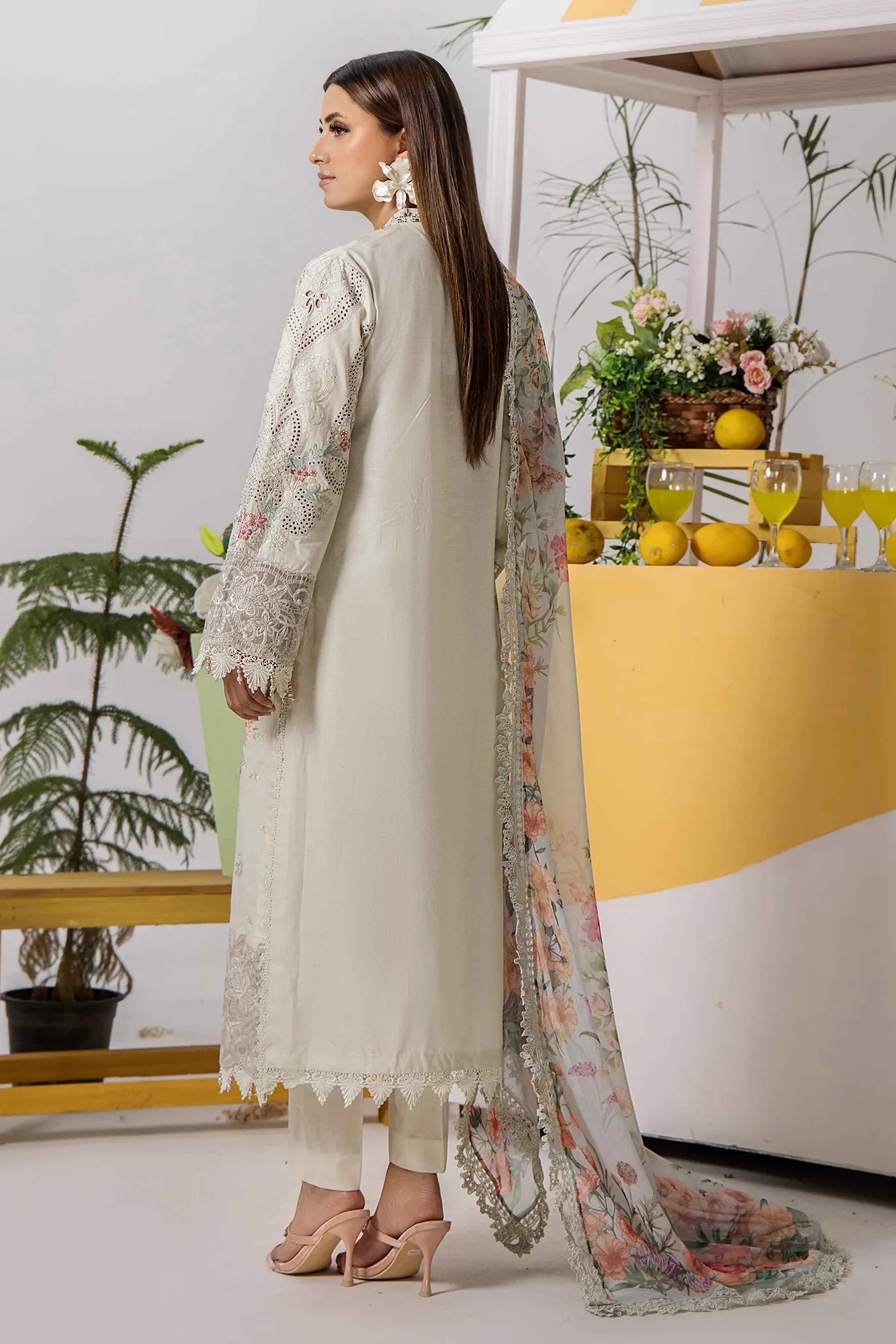 Mahnoor 0057